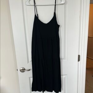 GAP Black Spaghetti Strap Midi Sundress